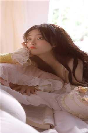 女主叫寒酥的